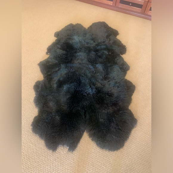 ✨Authentic AUSKIN LAMBSKIN/WOOL area rug by Woolmark Interiors✨ - Picture 5 of 14
